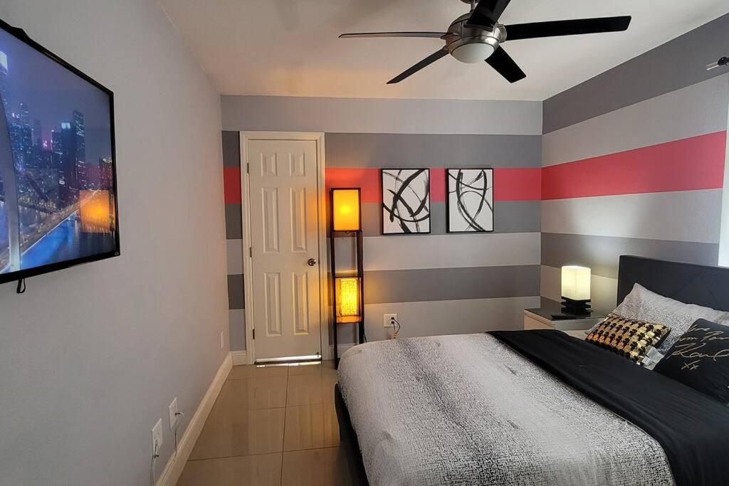 לאס וגאס K - Fully Remodeled And Professionally Decorated מראה חיצוני תמונה